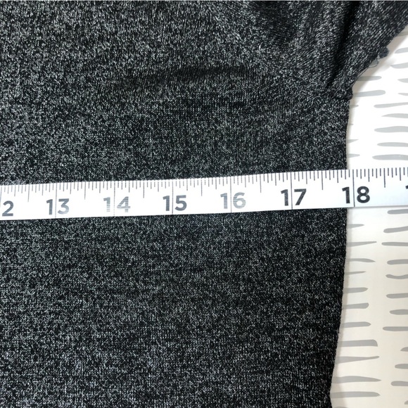 Ann Taylor ligth sweater in gray - Picture 8 of 8